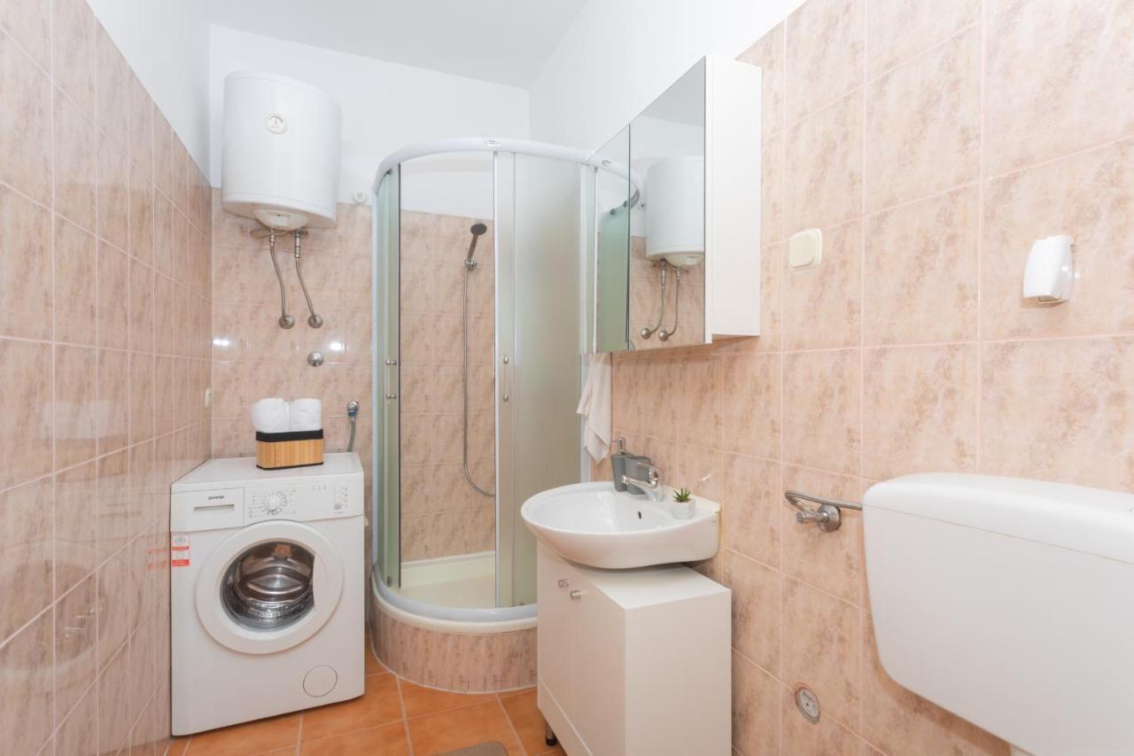 Downtown Apartment Danica Šibenik Esterno foto